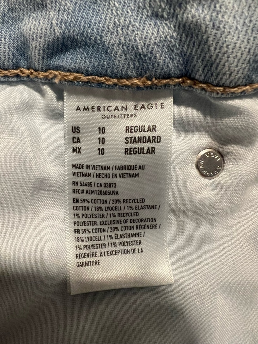 American Eagle Wide Leg Baggy Low Rise Light Wash Jeans - Picture 6 of 9